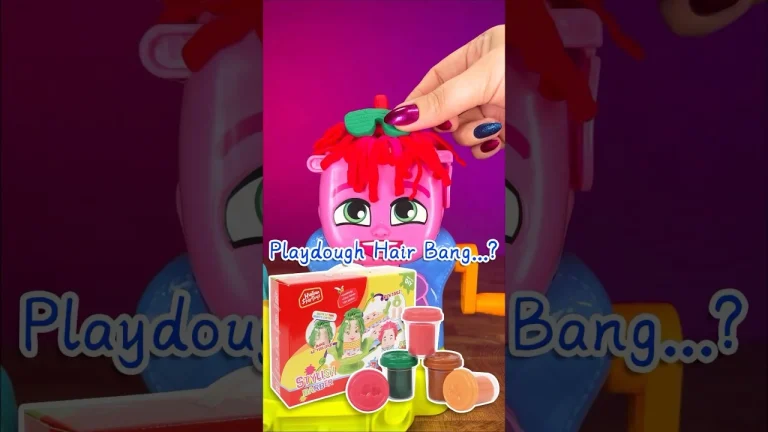 Become a hairdresser in the world of playdough! The best gift for your kids! Watch the video to see how to play!
