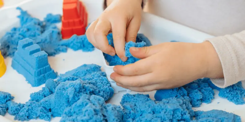 kinetic sand playing