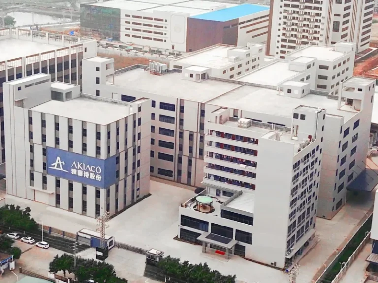 akia-huilian-toyfactory-800-600