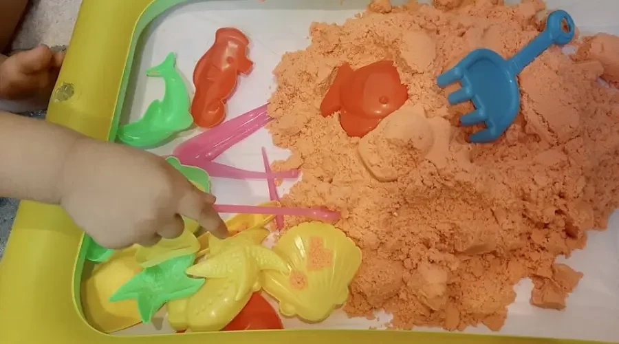 kinetic sand play