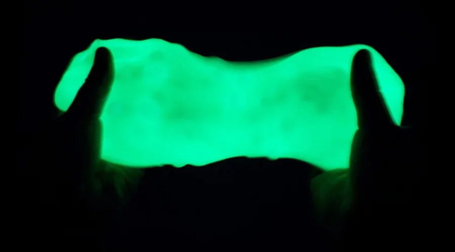 post-glow-in-the-dark-slime-900-500